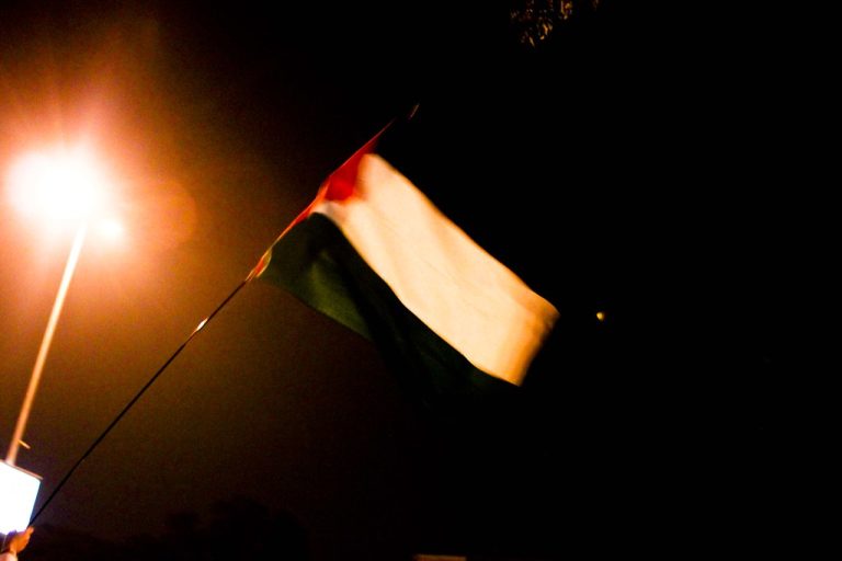 fe08e727-0f8b-4b47-b4c5-cd5194b0aff1-1